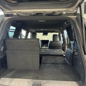 LexusGX_7_Seat_Folded2.jpg